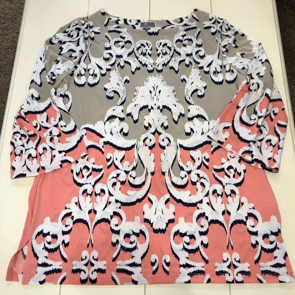 JM Collection Tunic - Picture 2 of 3